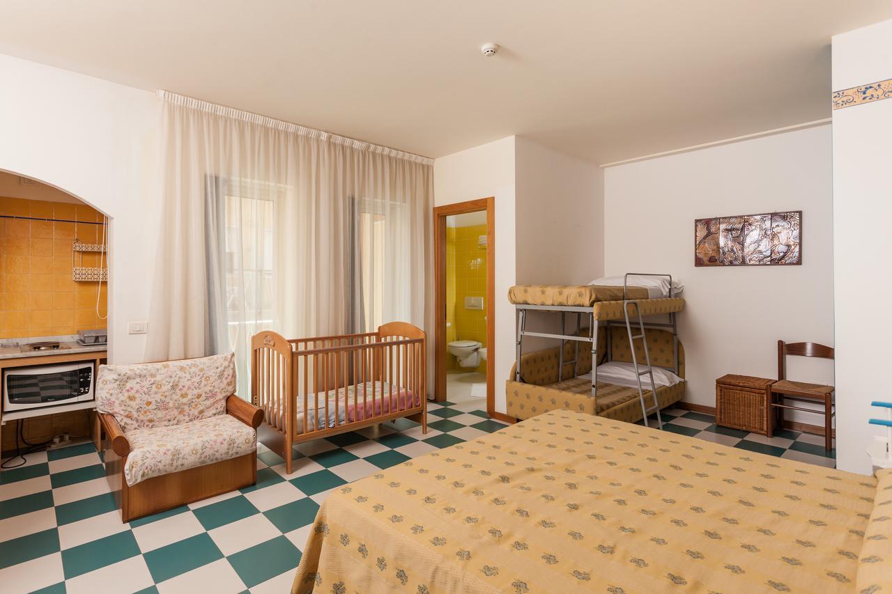 Hotel Resort Marinella غابيتّشي ماري المظهر الخارجي الصورة