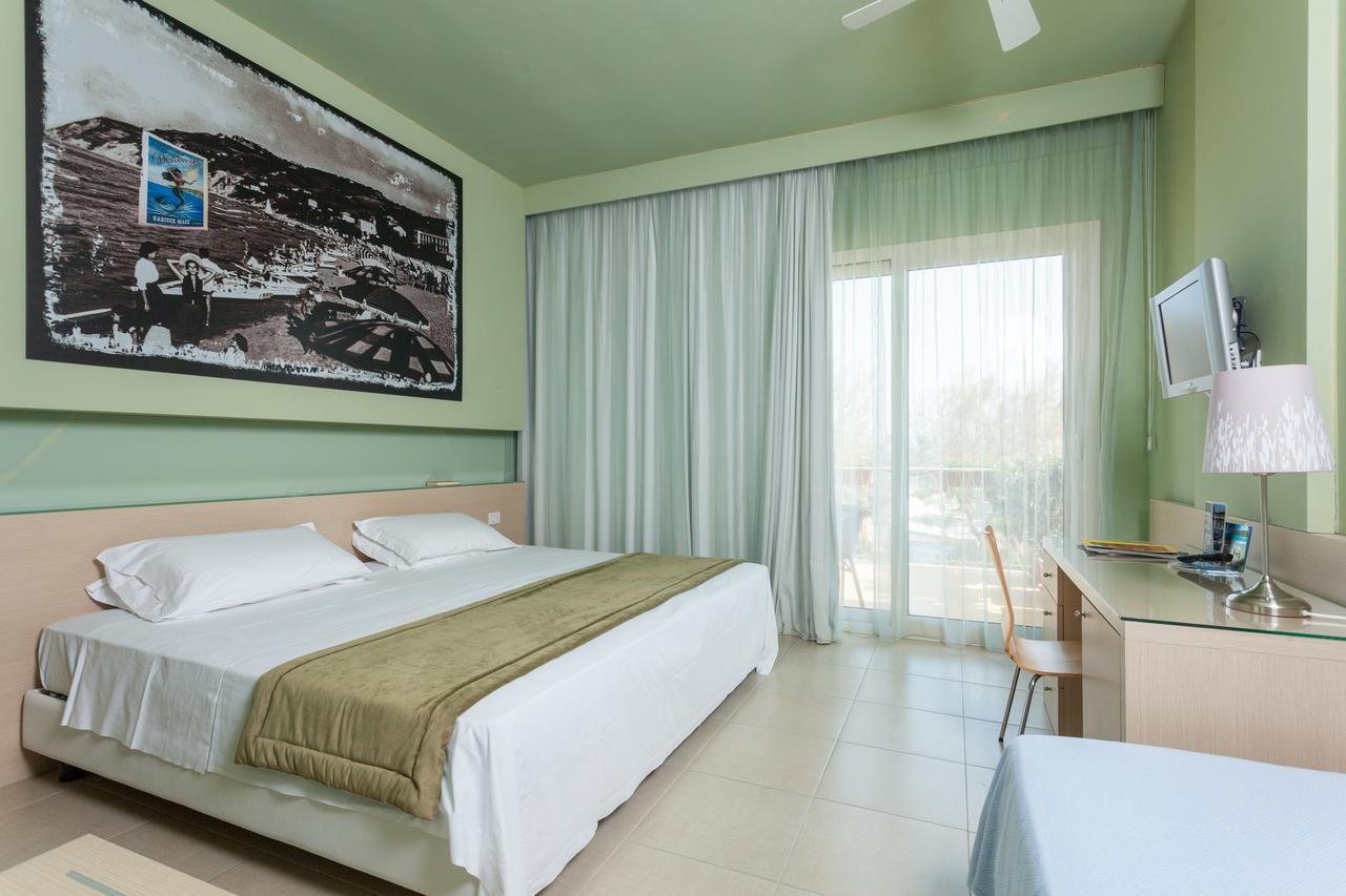 Hotel Resort Marinella غابيتّشي ماري المظهر الخارجي الصورة